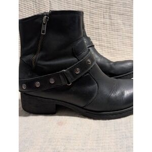 Boc Black Leather Studded Strap Side Zip Ankle Boots Women Size 8M